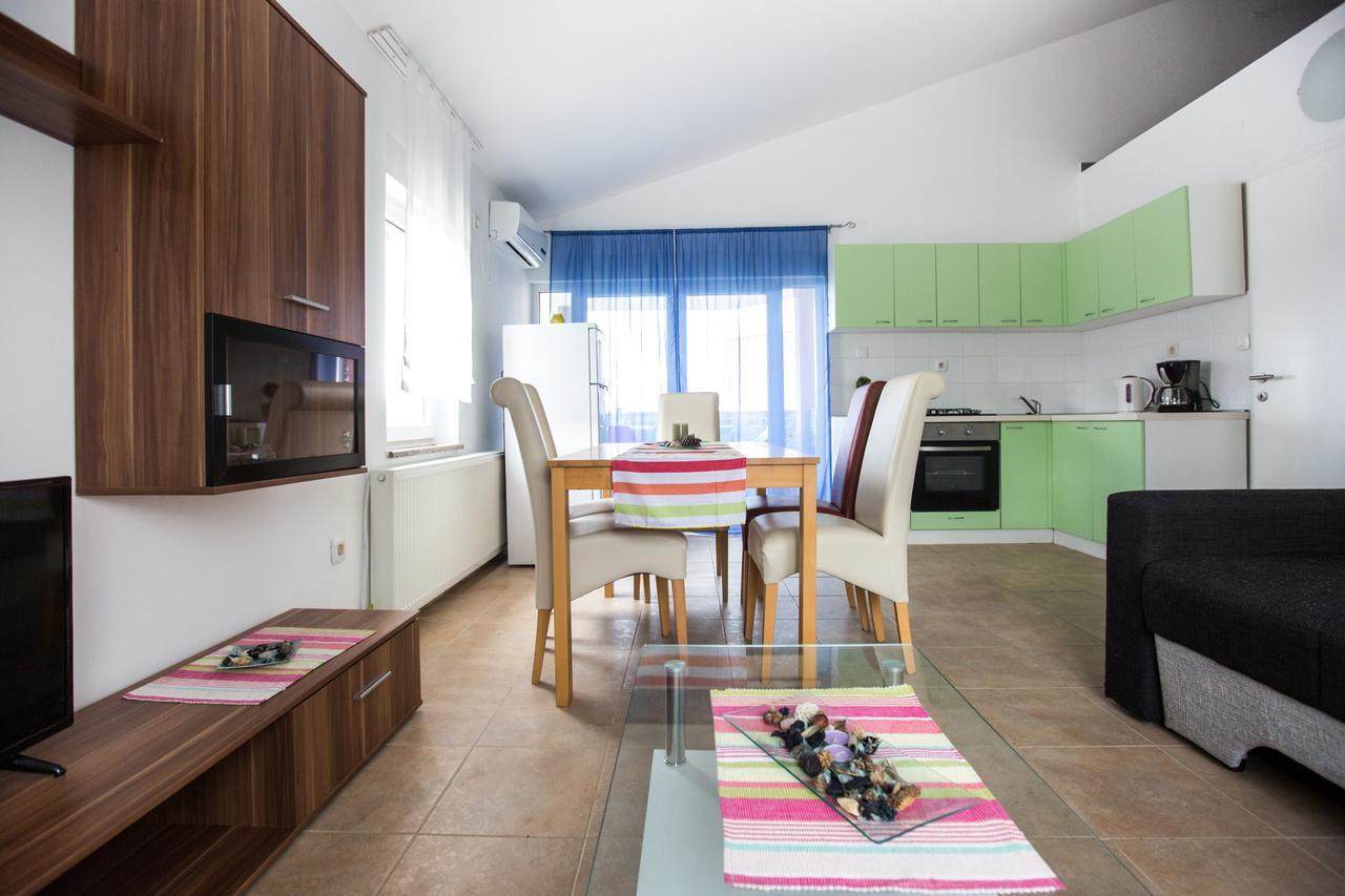 Apartamento Adriatic Star Banjol Habitación foto